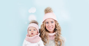 Mother and baby hats for gifts. Beautiful presentation boxes.  Gift boxes and hampers for babies and kids. We ship nationwide to all counties.